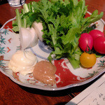 えにし - 朝穫れ野菜盛り（かぶら、わさび菜、ミニトマト）