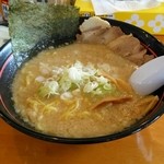 ラーメンだすけ - とんこつ醤油