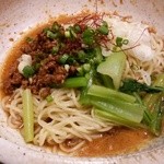 新宿 秀山 - 汁なし担々麺 800円