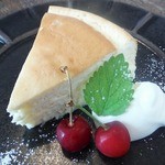 三月の豆cafe - スフレチーズケーキ￥420ドリンクとセットで-￥100