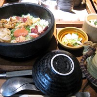 ダイナミックキッチン＆バー 響 カレッタ汐留店  - 海鮮石焼？