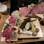 焼肉 にくなべ屋 神戸びいどろ 北野坂店 - 