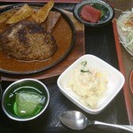 Shiyokujidokoro Miki - ヘルシーハンバーグ定食（馬肉味噌味）800円