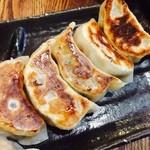 肉汁餃子のダンダダン - 名物焼き餃子