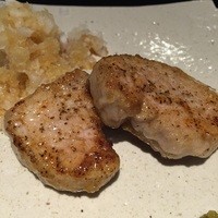 鉄板焼さわふじ - 玉葱と一緒だとなお美味しい