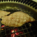 京松蘭 - ロース焼いてます