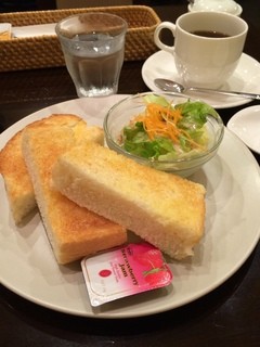 Itou Kohi - トーストセット（ジャム）