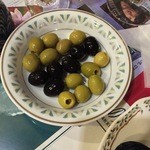 カサ・ベリヤ - オリーブの盛り合わせ（￥540）catorce de junio de 2015