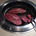 焼肉 きんぐ - この価格でこの肉