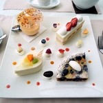 アルチザン・パティシエ・イタバシ - ケーキの盛り合わせ。