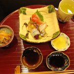 日本料理 京はるか - 造り　　　きびなご･地鶏刺し･鮪･勘八･鯛