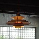 スタイリッシュな店内