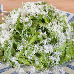 ダダダ - 2015/06/14：春菊とパルミジャーノのサラダ 