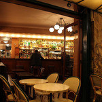 Le Select - 朝7時の店内