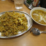 鶴のす - 2015.6焼きめしとボルシチ小