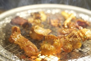 Horumon Yakiniku Shiawaseya - 