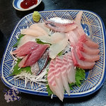お食事処水仙 - お食事処水仙　本日の刺し盛り（中）２０００円