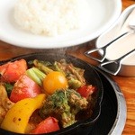 野菜を食べるカレー camp - メイン写真: