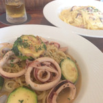 MASCOT. - イカとズッキーニのペペロンチーノ＆カルボナーラ