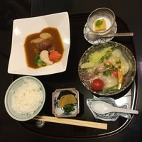 はし本 - 牛バラの赤ワインシチュー