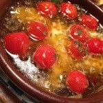 ベヂロカ　RENCON - トマトとモッツァレラのアヒージョ