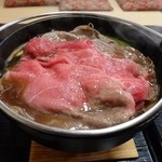 米沢牛黄木 牛鍋おおき  - 火ｗｐ通しすぎず、ややレアでいただきましょう。