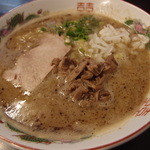 夢ノ弥 - 牛すじ炭焼きラーメン（７５０円）