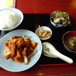 蓬莱閣 - 酢豚定食。　６８０円。
