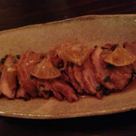 若鶏のレモン漬け。さっぱり、ちょっと酸っぱく。。