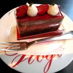 エミリー・フローゲ - ('10/05)好きなケーキが選べます①