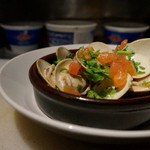 BUENO - ハマグリの白ワイン蒸し