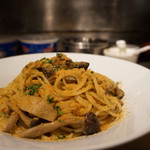 BUENO - からすみとアンチョビとキノコのペペロンチーノ