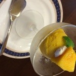 トマト - マンゴーのジェラート（サービス）