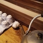 貝掛温泉 - ここに来たらこの「目薬の木」のお茶は飲まないと！