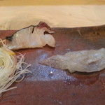 小谷 - 小紋フグ刺、サワラいぶしたたき