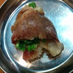 包めるカルビ（半分＝一口分）