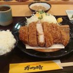 かつ時 - ロースかつ定食（中）