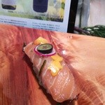 弘寿司 - サクラ鱒 昆布締め