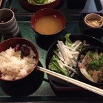 Tachinomidokoro Maru - ワンコインのランチ。