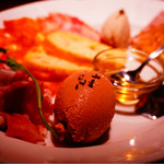 遠藤利三郎商店 - この白レバーのムースがたまらんです（≧∇≦）