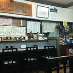 京助 - 店内カウンター付近①