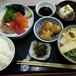 京助 - おふくろ定食