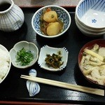 京助 - 玉子焼定食、玉子焼き以外…