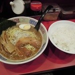 長浜らーめん - 【再訪】豚骨醤油ラーメン+ライス
