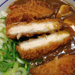 なか卯 - カツカレーうどんのカツはこんな感じです。