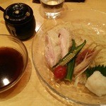 饗 くろ喜 - 15.06.16【季節の限定】小麦つけそば～江戸辛味大根添え～(1000円)