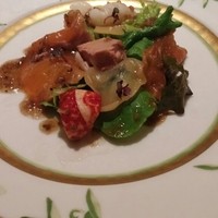 ビストロ ボンファム - 海の幸とフォアグラの贅沢サラダ！