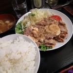 中華処タカノ - 肉エッグ定食