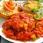 骨付きチキンの南国トマトソースプレートランチ