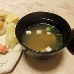 梅乃寿司 - みそ汁付